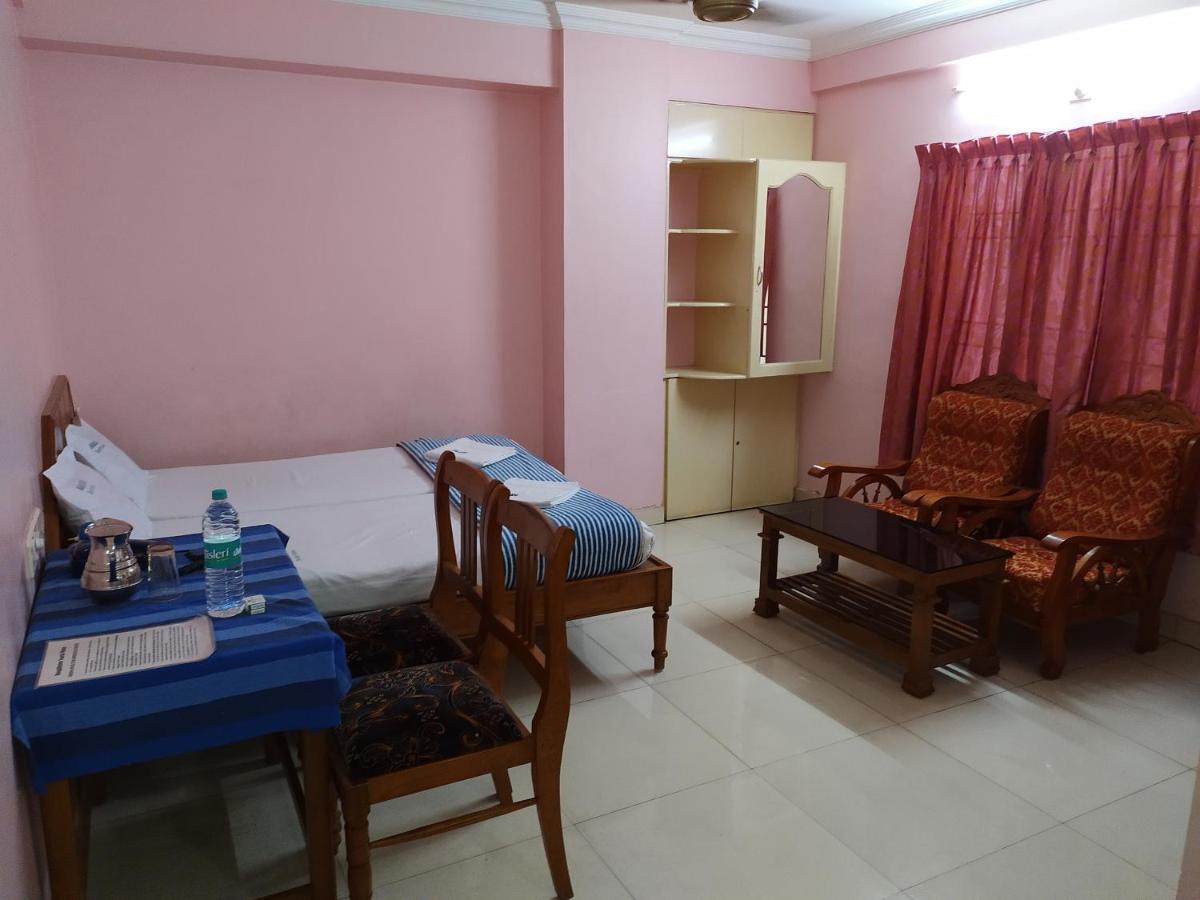 Manjalikulam Tourist Home Thiruvananthapuram Exterior foto